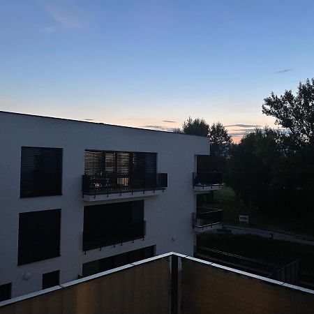 Greenbay Apartment With Free Parking Trenčín Kültér fotó