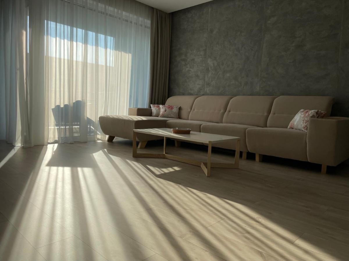 Greenbay Apartment With Free Parking Trenčín Kültér fotó