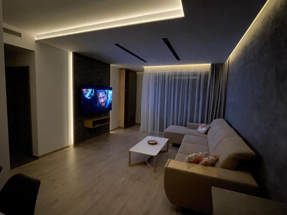 Greenbay Apartment With Free Parking Trenčín Kültér fotó
