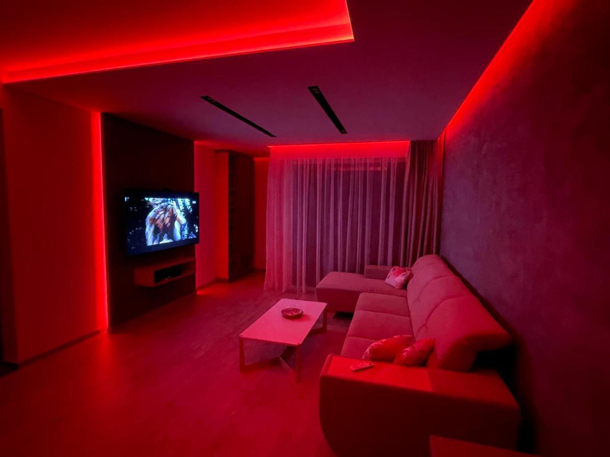 Greenbay Apartment With Free Parking Trenčín Kültér fotó
