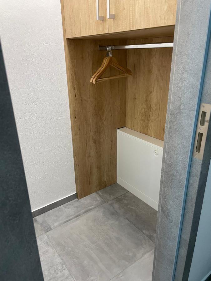 Greenbay Apartment With Free Parking Trenčín Kültér fotó